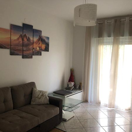 Casa Di Max - Private Room In Apartment With Shared Bathroom Free Parking Bolzano Exterior foto