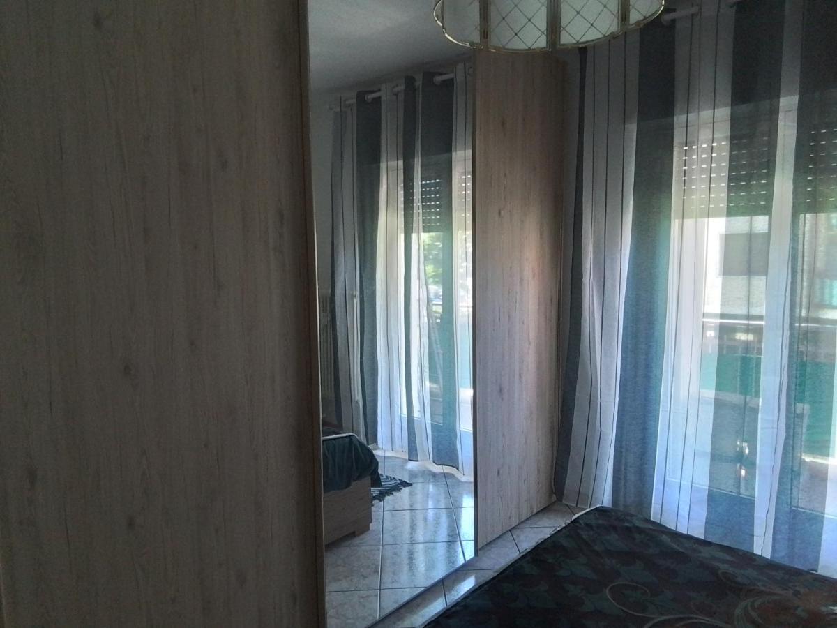 Casa Di Max - Private Room In Apartment With Shared Bathroom Free Parking Bolzano Exterior foto